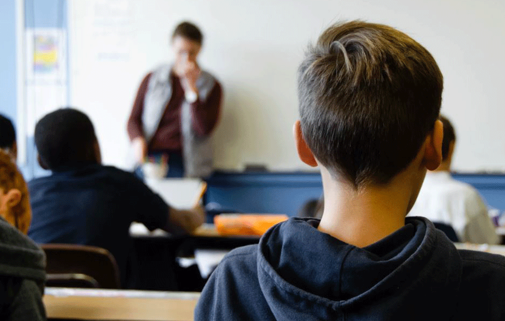 HELSINŠKI ODBOR ZA LJUDSKA PRAVA: Srbija treba da ukine veronauku u školama